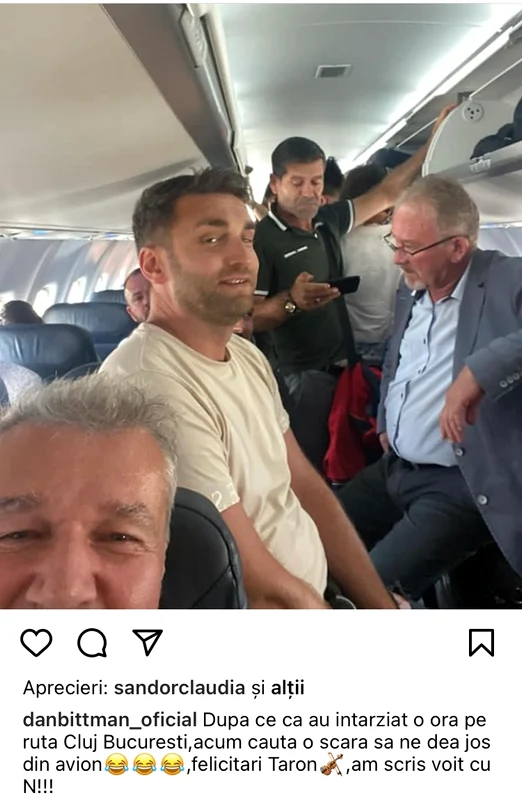 Dan Bittman, blocat într-o aeronovă Tarom până a fost adusă o scară Sursa: Instagram