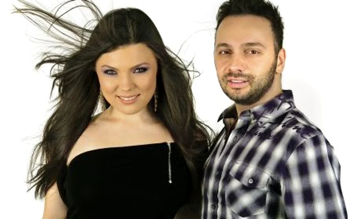 
    Ovi şi Paula Seling  