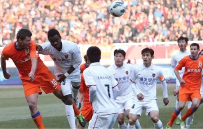 "Săgeată" se bate cu chinezii la duelurile aeriene