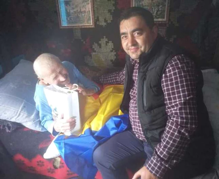 Veteran de război, aflat la pat și expus pericolului, din cauza faptului că oaspetele de la PSD nu folosește mijloace de protecțieFoto: CJ Vaslui