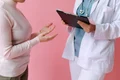 femeie consultatie doctor 7659869 jpg