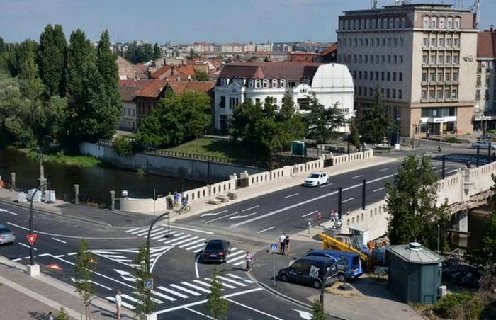 S-a redeschis circulatia pe Podul Ferdinand Foto-ebihoreanul.ro