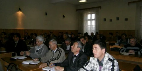 Pompierii voluntari, la instructaj