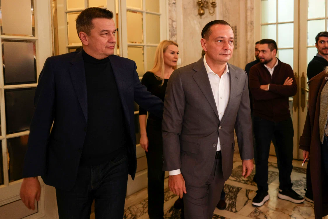 Sorin Grindeanu alături de Daniel Băluță. FOTO Inquam Photos / Octav Ganea