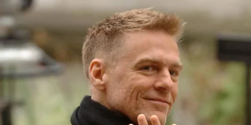 Bryan Adams 
