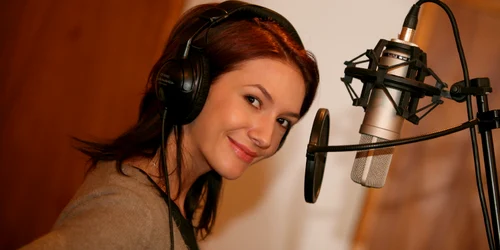 Adela Popescu