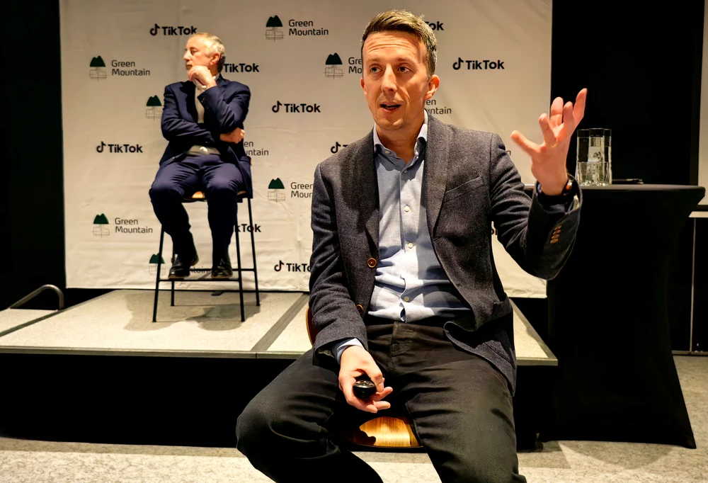 Theo Bertram, director TikTok, vorbind despre proiectul Clover. FOTO Adrian Pogîngeanu