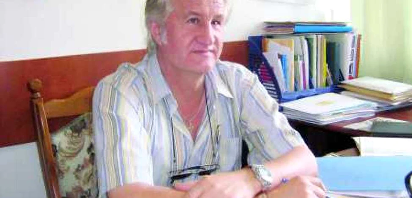 Satu Mare:Banii sătmărenilor merg pe poeţii sârbi