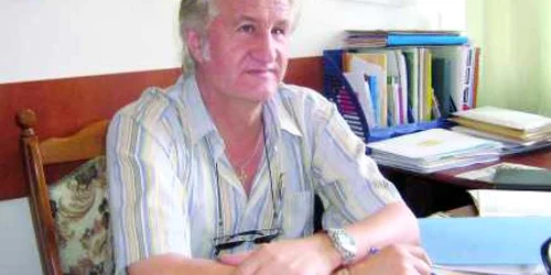 Satu Mare:Banii sătmărenilor merg pe poeţii sârbi