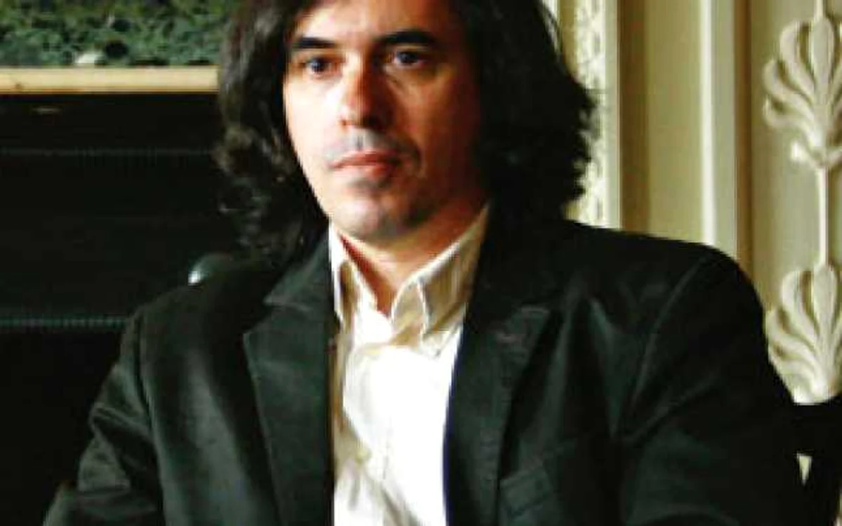 Mircea Cărtărescu spune că nu scrie pentru toată lumea, că nu ţine să placă tuturor