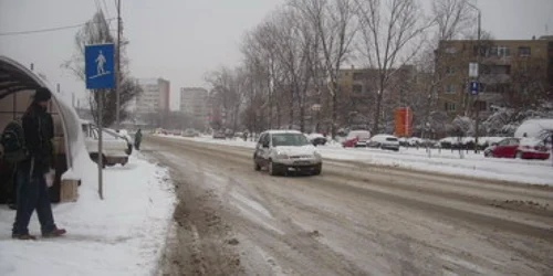 Polițiștii recomandă șoferilor atenție sporită în această perioadă