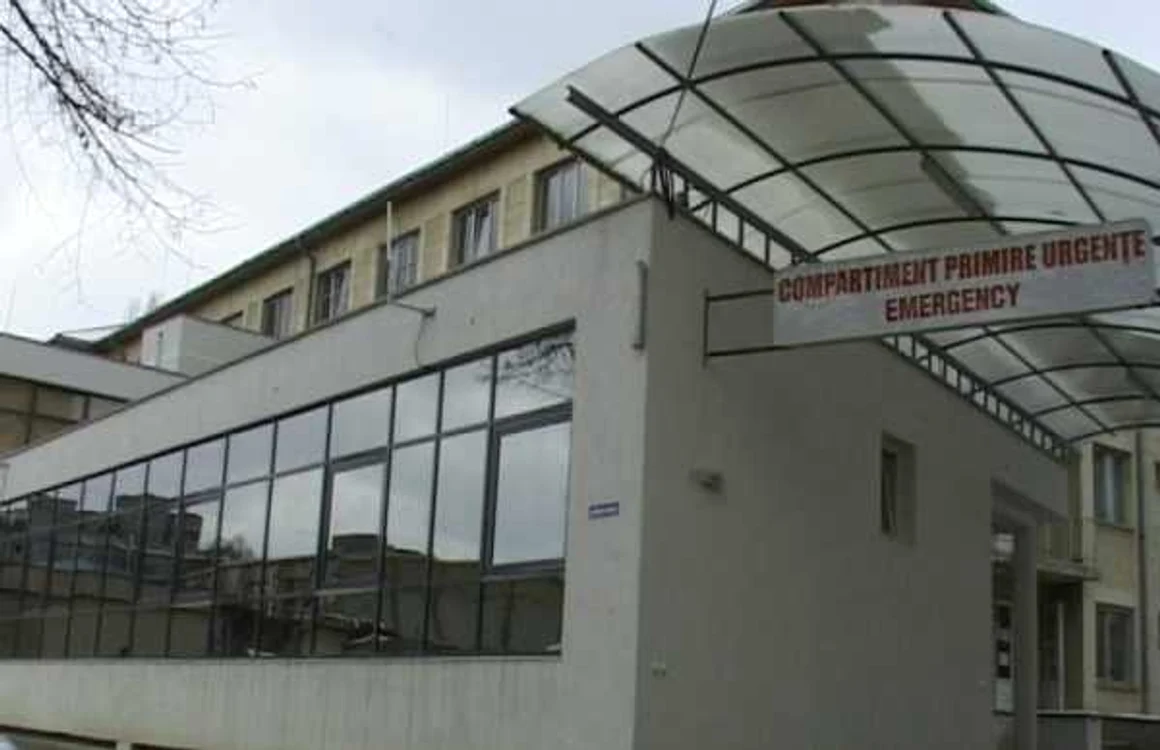 Copilul a fost dus de urgenţă la spital FOTO botosaninews.ro