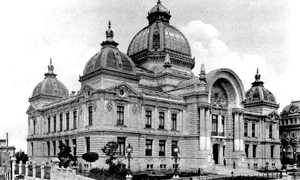 Palatul CEC, construit pe Calea Victoriei, la sfârșitul secolului al XIX-lea (© Wikimedia Commons)