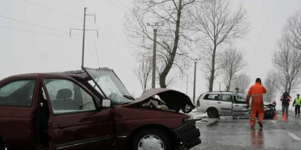 Grav accident între Berzovia şi Gherteniş