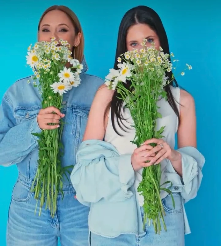 Andreea Marin și Violeta, pictorial de suflet Sursa: Instagram