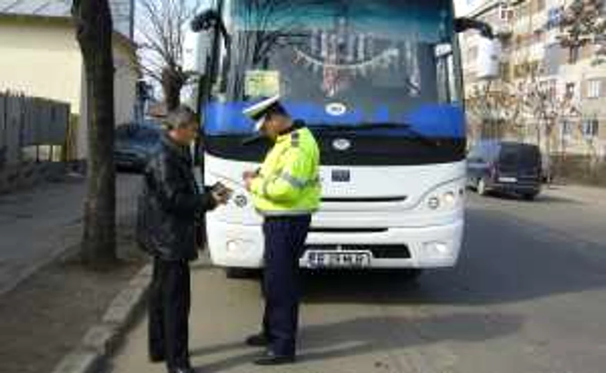 Poliţiştii au amendat toţi şoferii care au încălcat legea