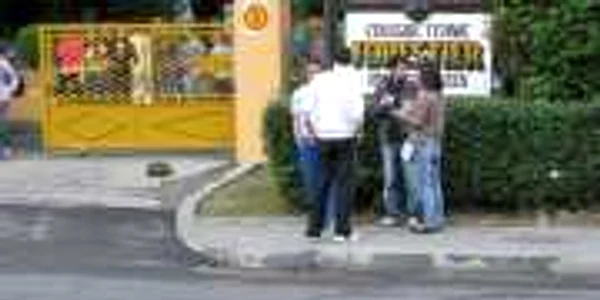 Numărul liceenilor care au nevoie de ajutor pentru a-şi putea finaliza studiile este în creştere (Arhiva)