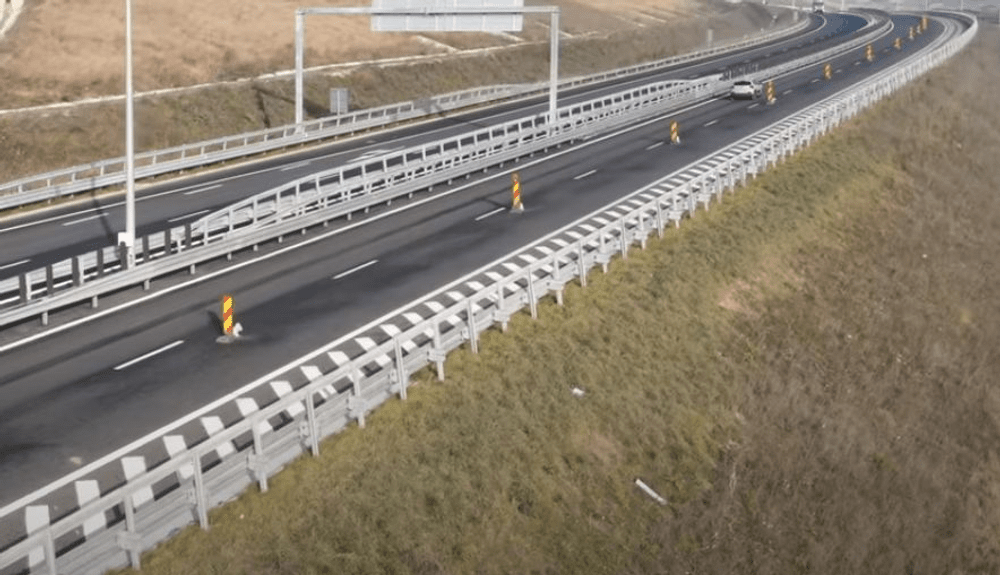 Alunecarea de teren de pe autostrada A10. Ultimatum din partea CNAIR pentru italienii de la Pizzarotti VIDEO
