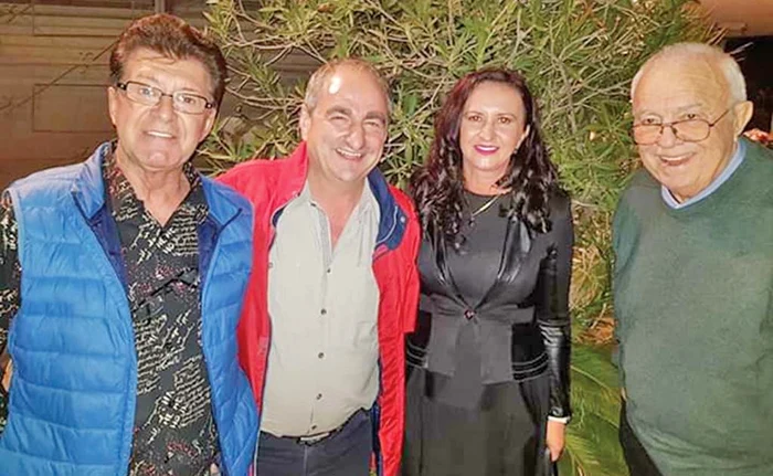 
    Gabriel Dorobanţu,  Vasile Muraru şi  Alexandru Arşinel  