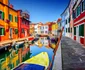 Strada Burano în Veneţia Italia Foto traveltriangle com