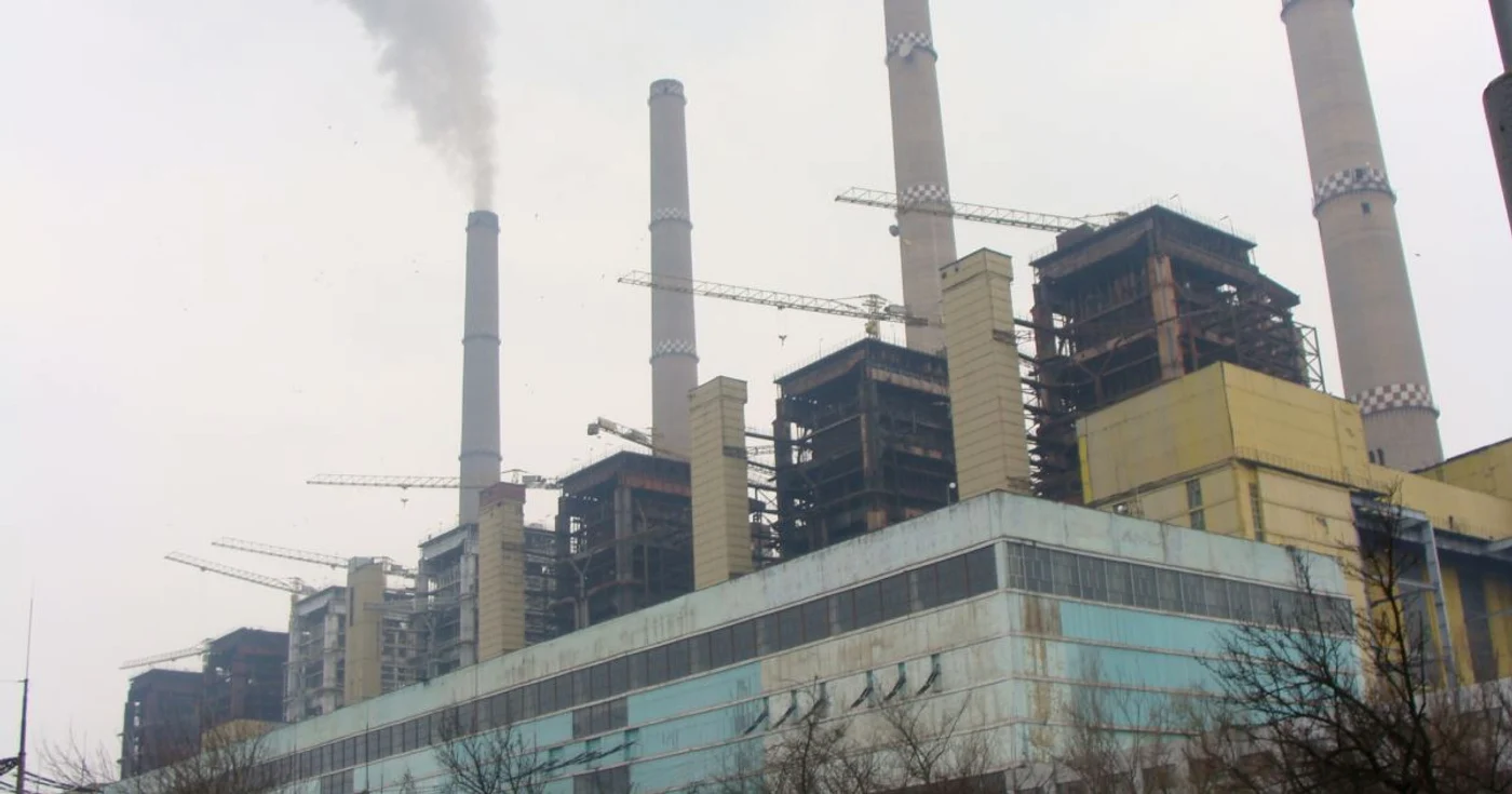 Cenuşa nu va mai polua atmosfera şi va fi folosită la fabricarea unui material de construcţie