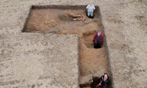 Anglia: a fost descoperită o clădire cu arhitectură misterioasă, a cărei origine este necunoscută jpeg