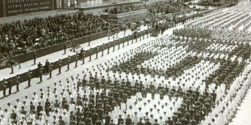 1 mai ziua muncii comunism Bucuresti 1 mai 1968 Fototeca online a comunismului românesc