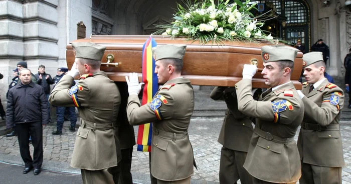 Ceremonia de incinerare a avut loc sâmbătă, la crematoriul Vitan-Bârzeşti din Capitală FOTO Marian Iliescu