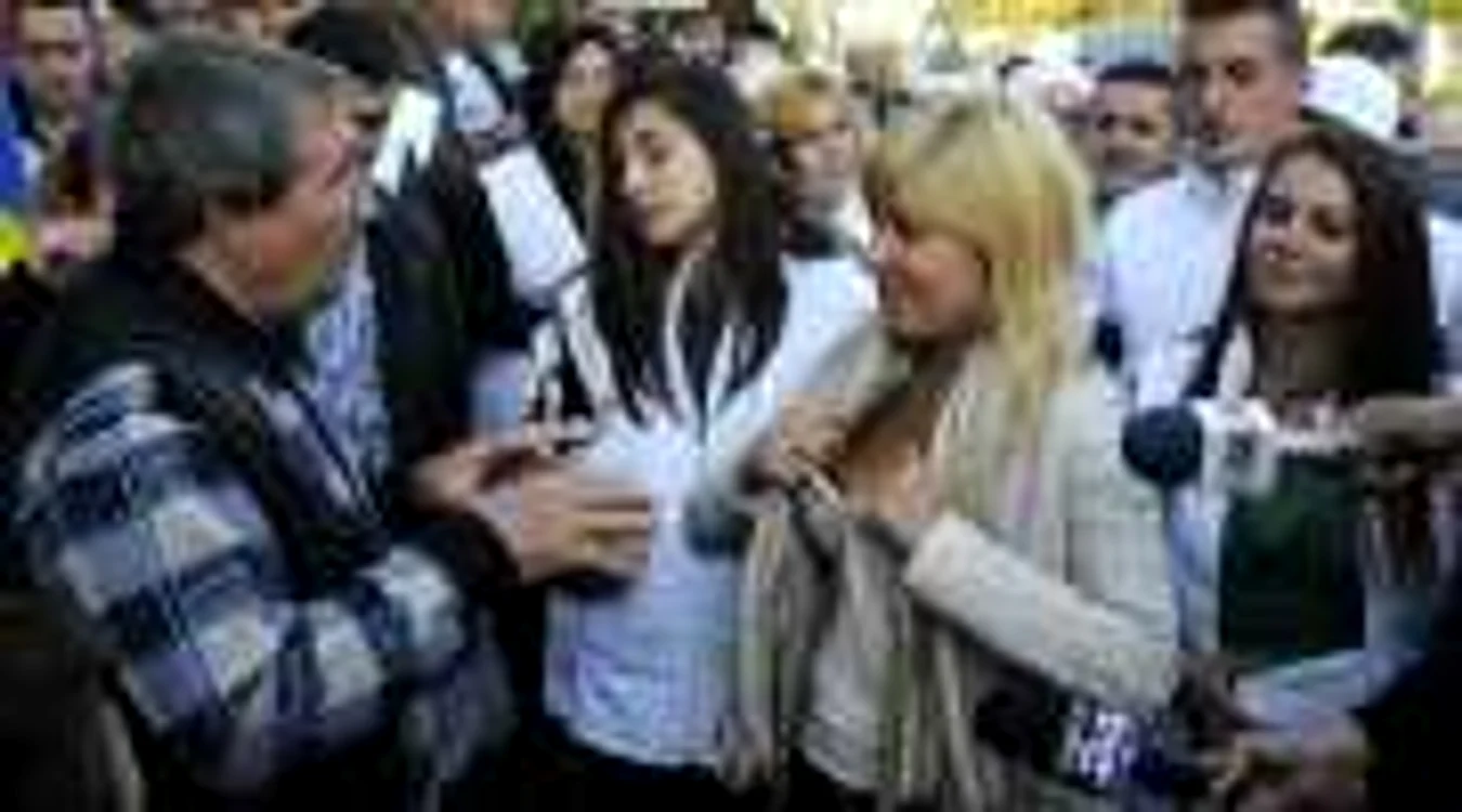 Elena Udrea a adus lămuriri la scena cu bluza de la Toamna Severineană FOTO Mediafax