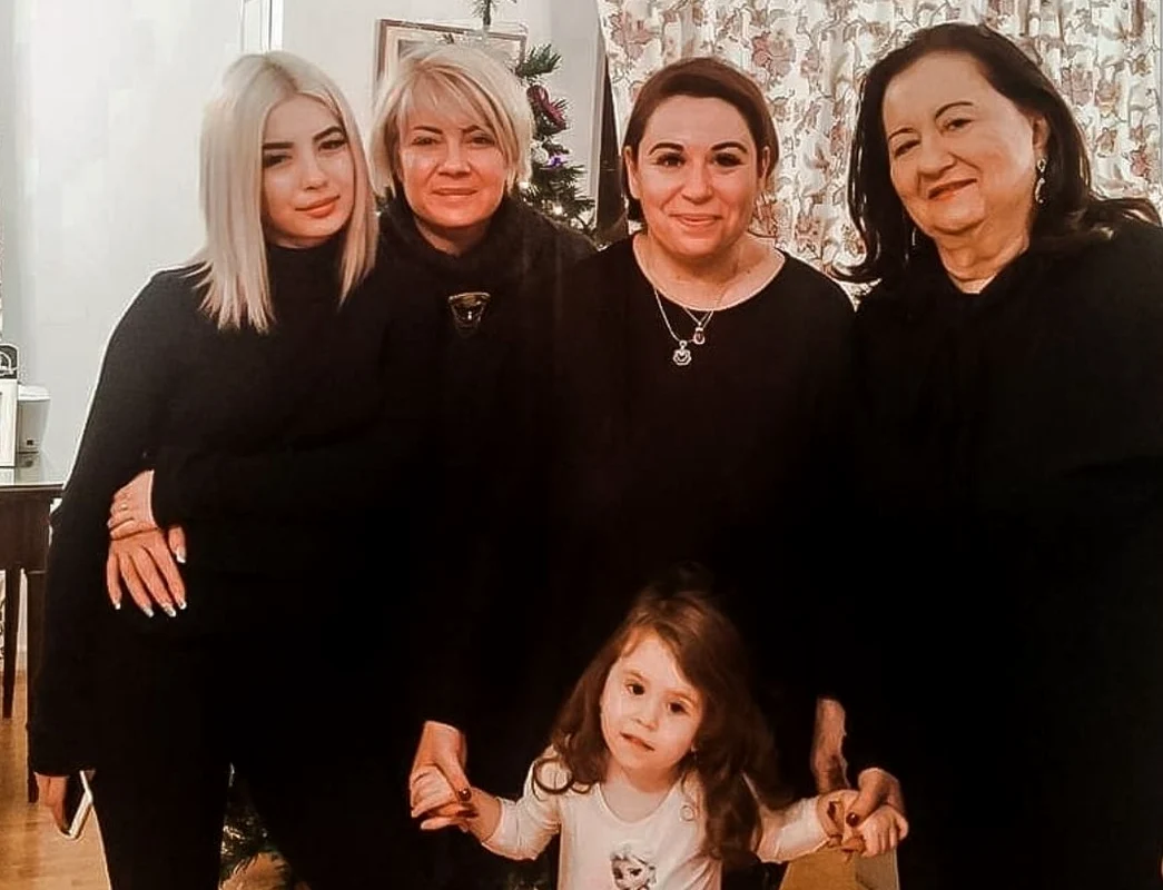 Femeile din familia Roman