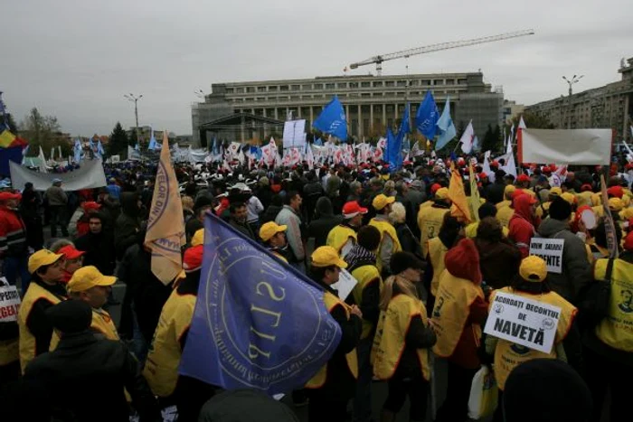 Imagini de la protestele sindicale din Piata Victoriei