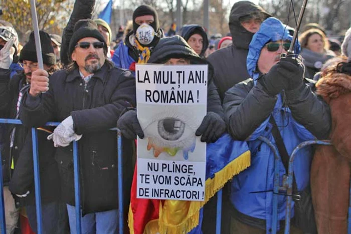 Unii au purtat  mesaje de protest