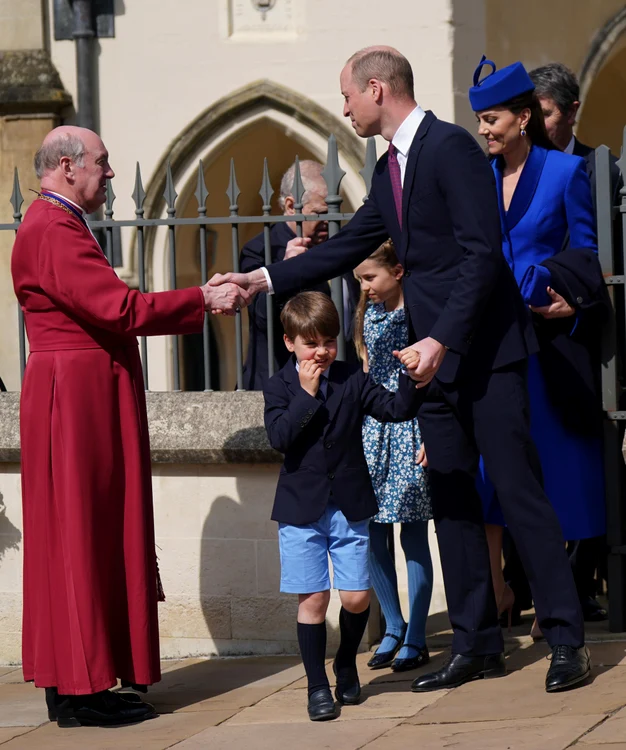 Prințul Louis la slujba de Paște (2) jpg