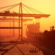 port apus nava vapor foto shutterstock