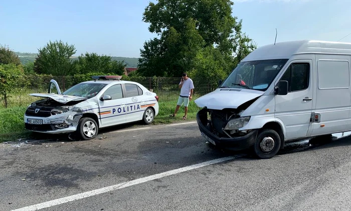 Autospeciala a fost serios avariată. FOTO IPJ Buzău