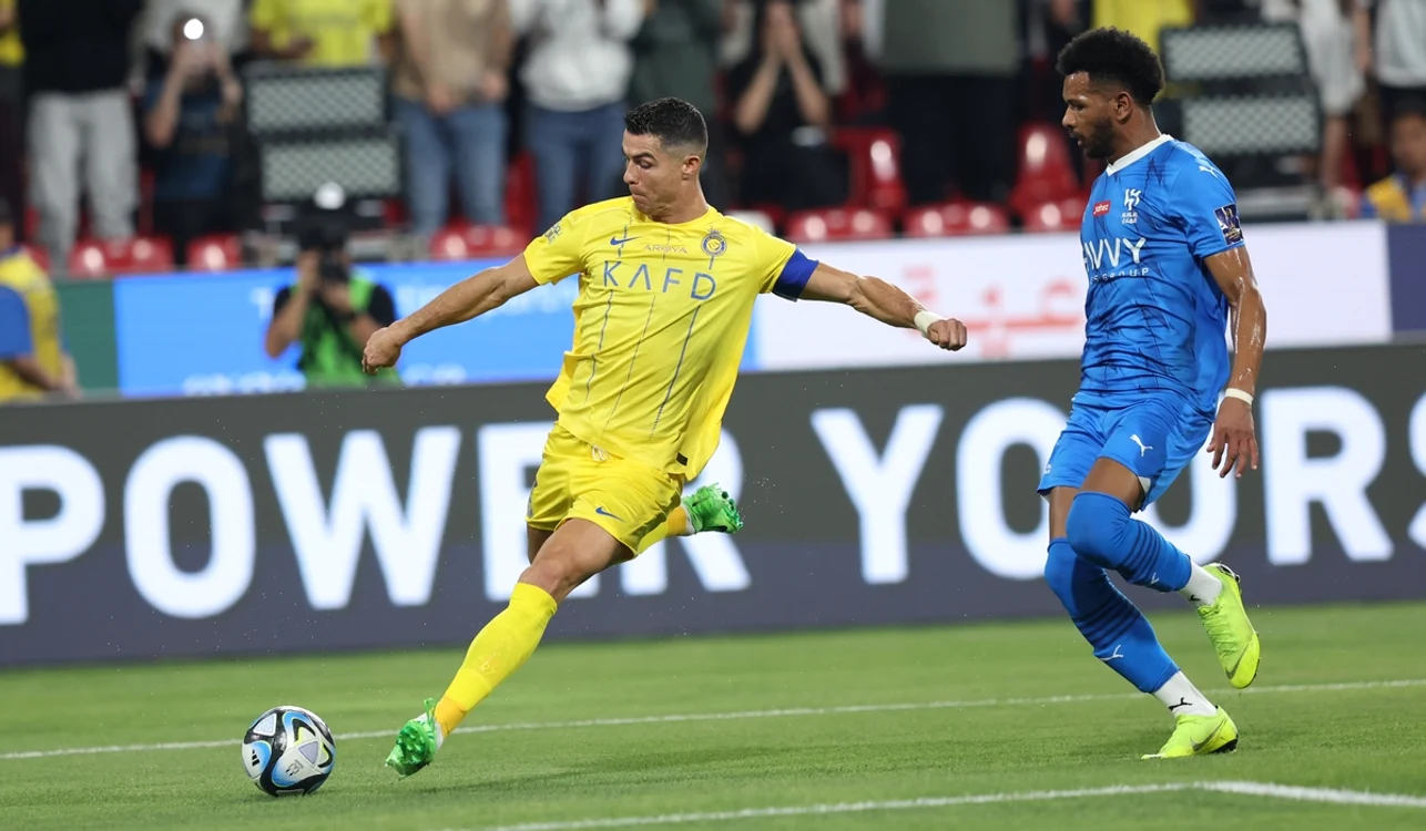 Cristiano Ronald (stânga) ar putea evolua și la Campionatul Mondial din 2026 (FOTO: EPA)