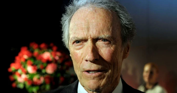 Clint Eastwood se implică în campania electorală