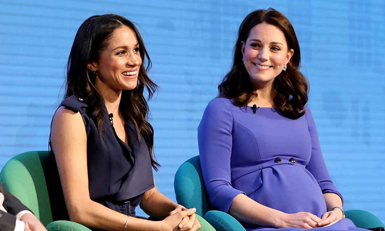 
    Kate Middleton și Meghan Markle adoptă posturi distincte, căci doresc să transmită mesaje diferiteFoto:GettyImages   