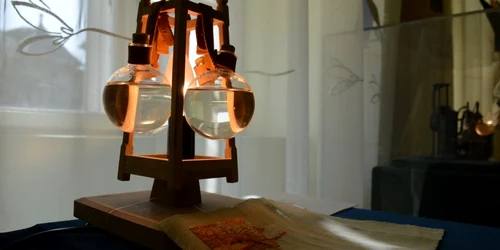 expozitie iluminat artificial ploiesti foto dana mihai