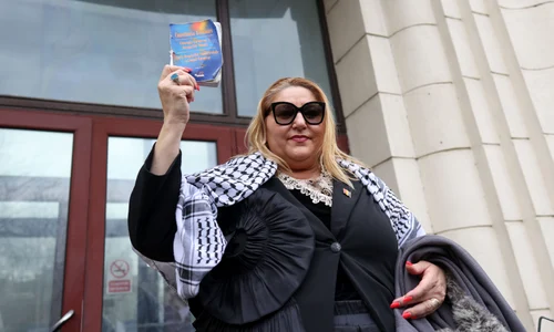 Diana Șoșoacă părăsește sediul Parchetului General FOTO: Inquam Photos / George Călin 6499 jpg