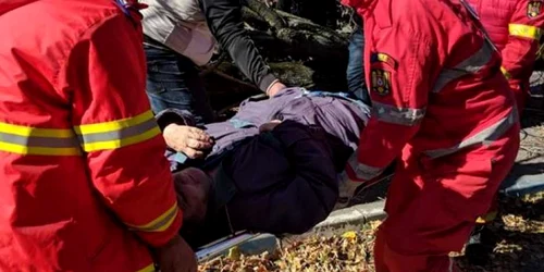 copac cazut pe femeie craiova foto ana popescu