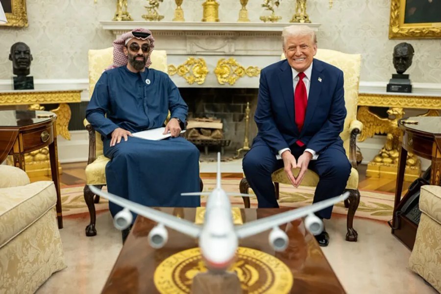 Emiratele Arabe investesc 1,4 trilioane de dolari în AI în SUA și construiesc cel mai mare campus de date din afara Americii