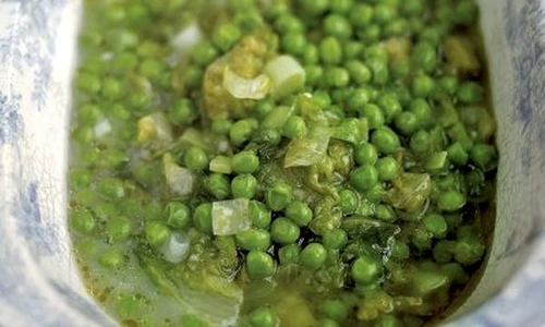 mancarica de mazare cu ceapa verde jpeg