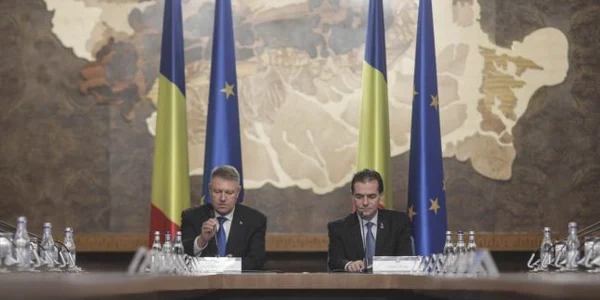 Klaus Iohanis şi Ludovic Orban la şedinţă informală a Cabinetului Orban la guvern FOTO Inquam Photos Octav Ganea
