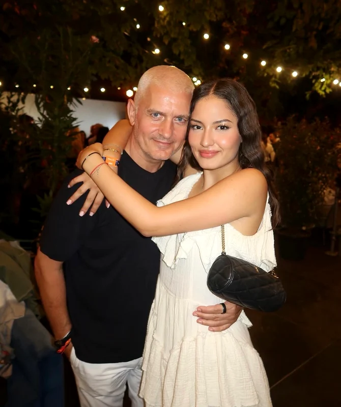 Virgil Ianțu și fiica lui, Jasmine