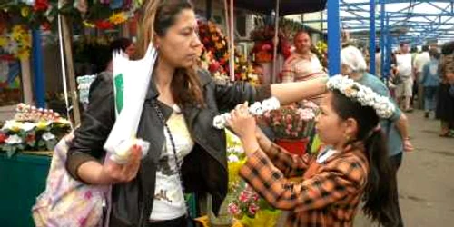 O coroniţă costă 10 lei la Piaţa Mare din Ploieşti