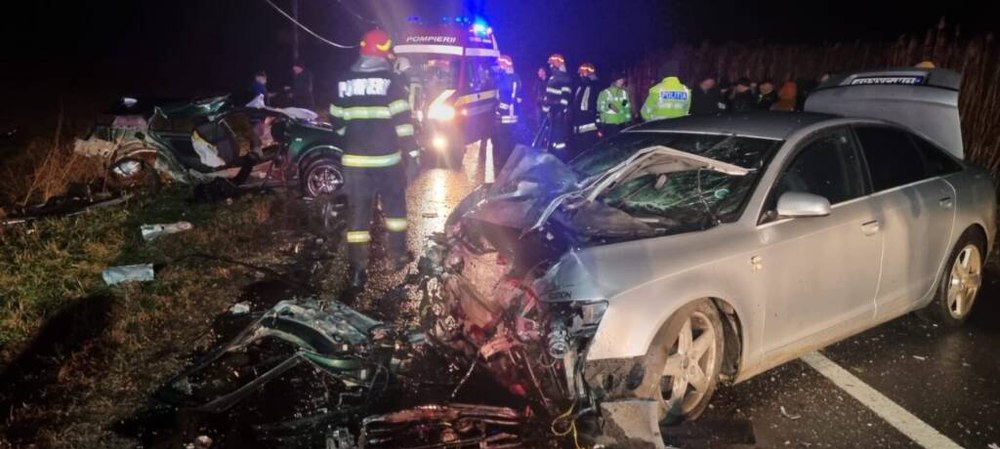 Doi morți și cinci răniți, între care trei copii, într-un accident pe DN1S în județul Brașov