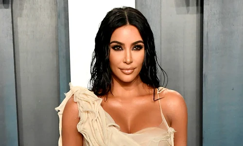 kim kardashian medalion GettyImages 1205216535 jpg