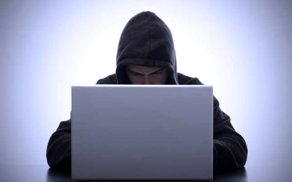 Atacurile cibernetice ţintesc mai ales companii. FOTO Shutterstock