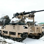 robot cu mitraliera jpg